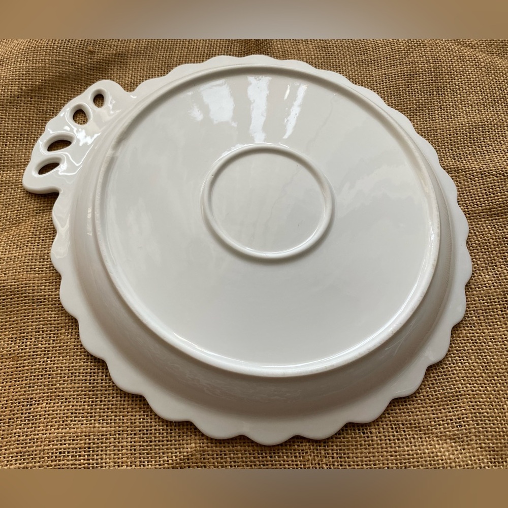 Crown Ceramic Plate - Picture 4 of 15